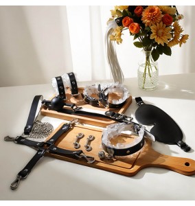 MizzZee - Maid Pleasure Bondage Set SM (Black - White)