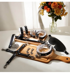 MizzZee - Maid Pleasure Bondage Set SM (Black - White)
